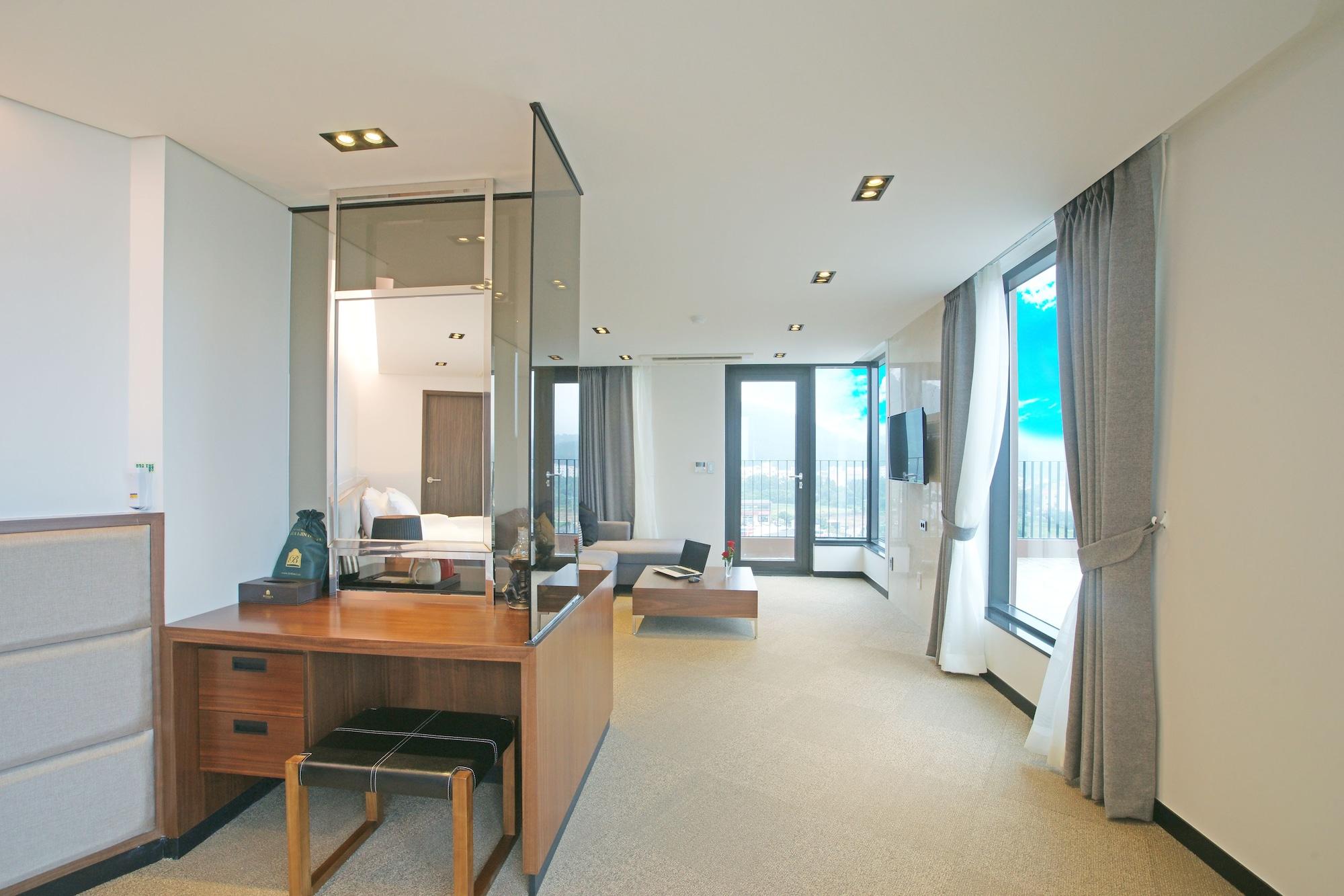 I-Jin Hotel Jeju Exteriör bild