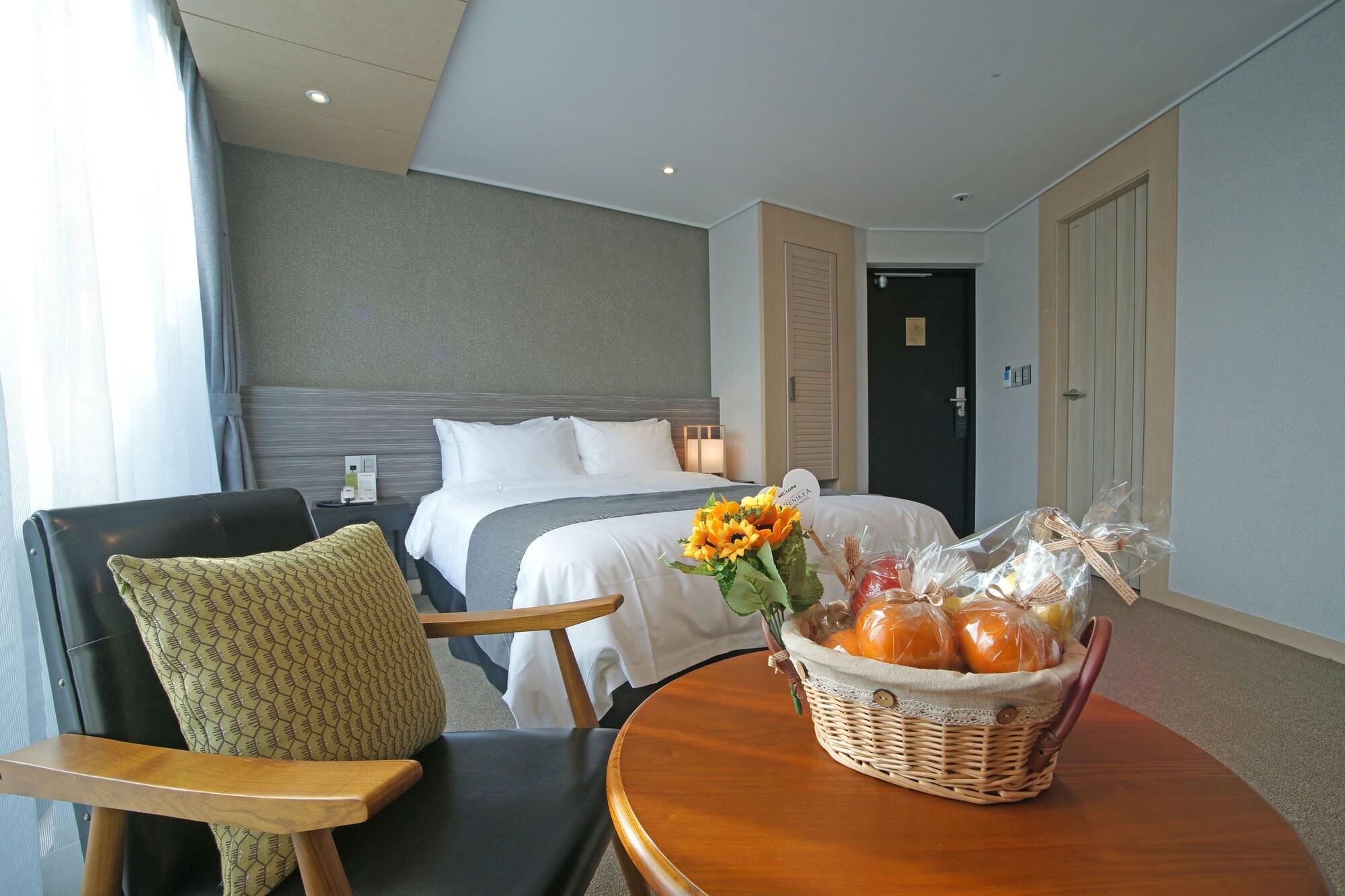I-Jin Hotel Jeju Exteriör bild